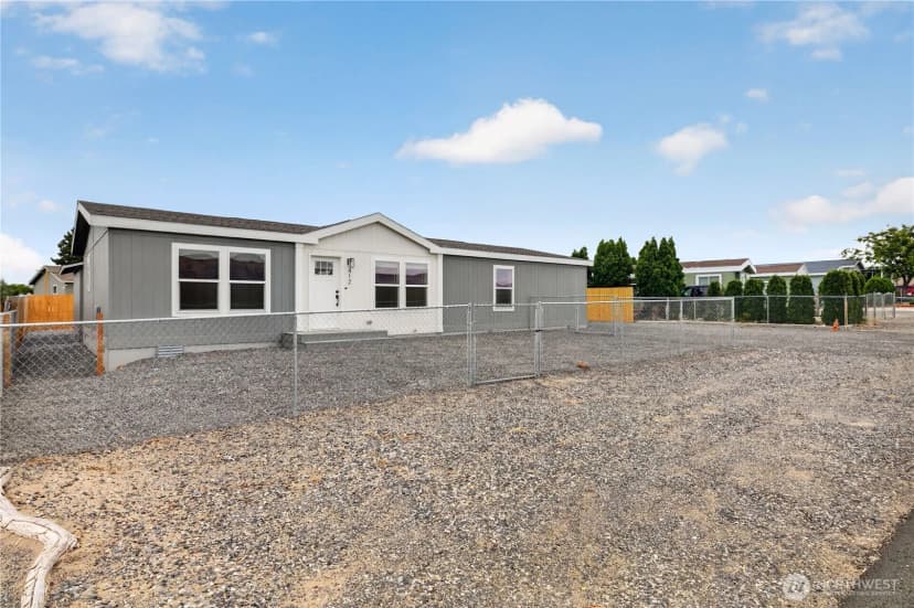 Property photo for 412 Sw Thunderbird Way, Mattawa photo 3