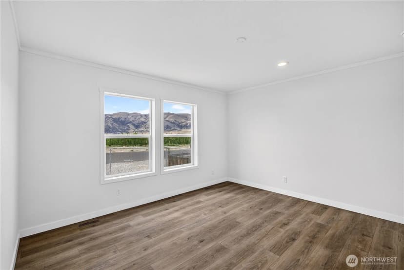 Property photo for 412 Sw Thunderbird Way, Mattawa photo 12