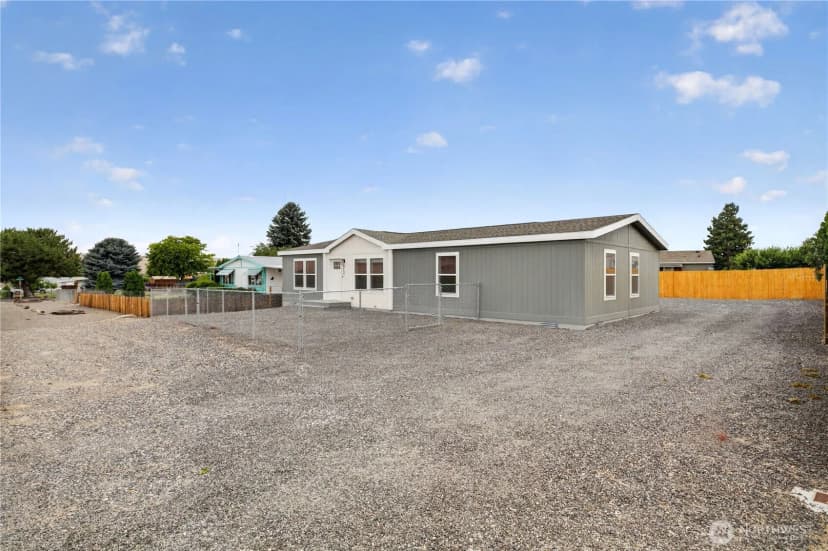 Property photo for 412 Sw Thunderbird Way, Mattawa photo 32