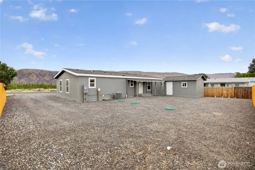 Property photo for 412 Sw Thunderbird Way, Mattawa photo 25