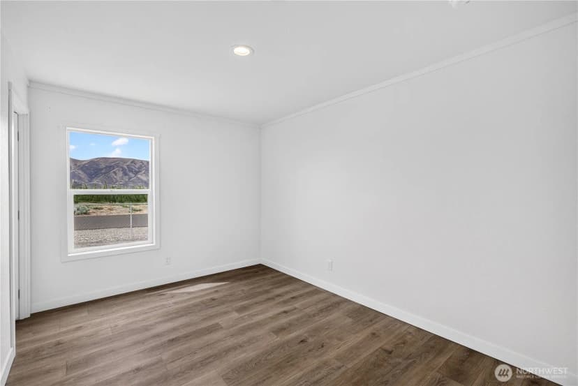 Property photo for 412 Sw Thunderbird Way, Mattawa photo 14