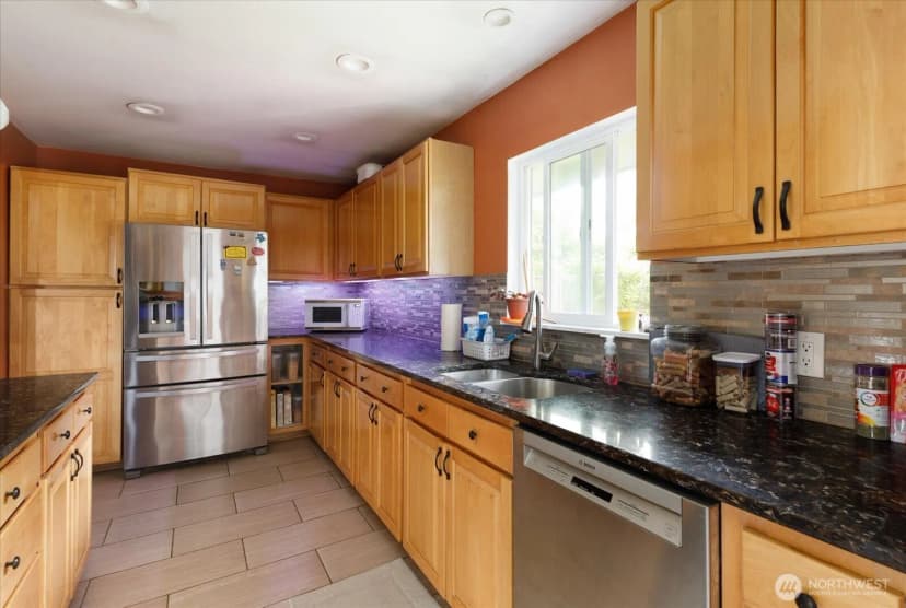 Property photo for 462 Se Quaker Street, Oak Harbor photo 10