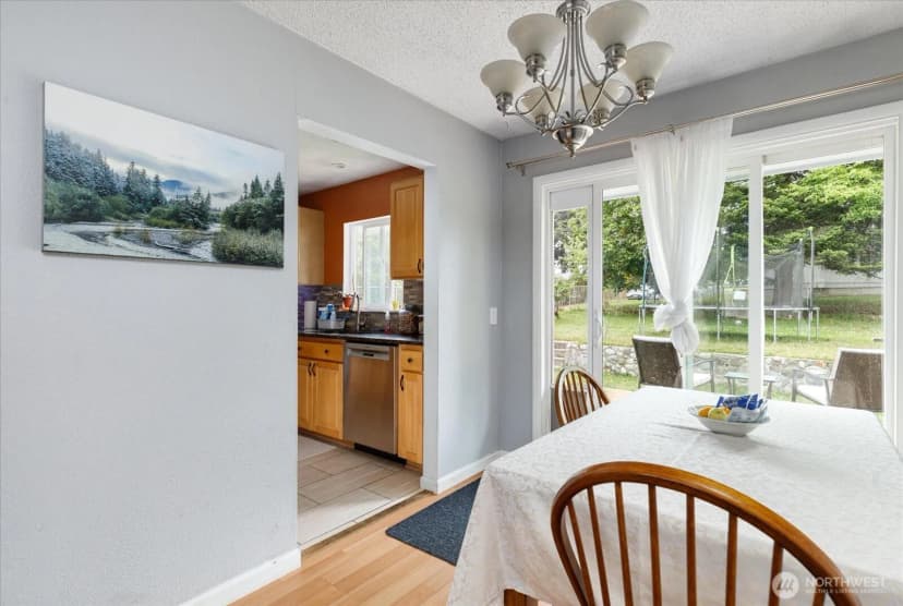Property photo for 462 Se Quaker Street, Oak Harbor photo 7