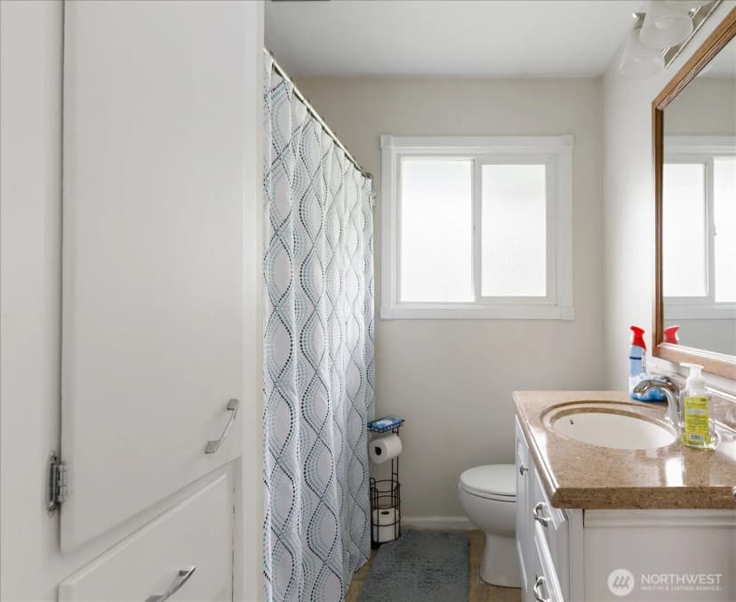 Property photo for 462 Se Quaker Street, Oak Harbor photo 13