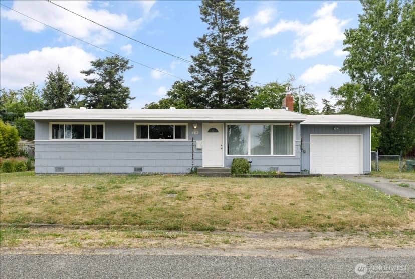 Property photo for 462 Se Quaker Street, Oak Harbor