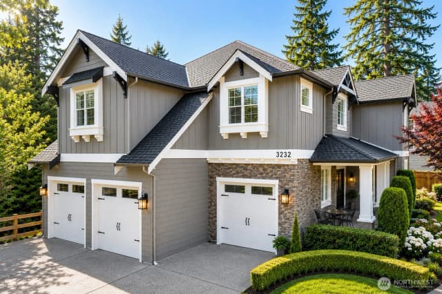 Property photo for 3232 112th Avenue Se, Bellevue