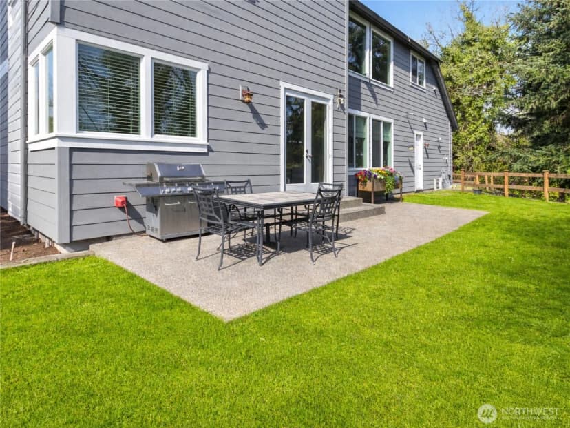 Property photo for 3232 112th Avenue Se, Bellevue photo 28
