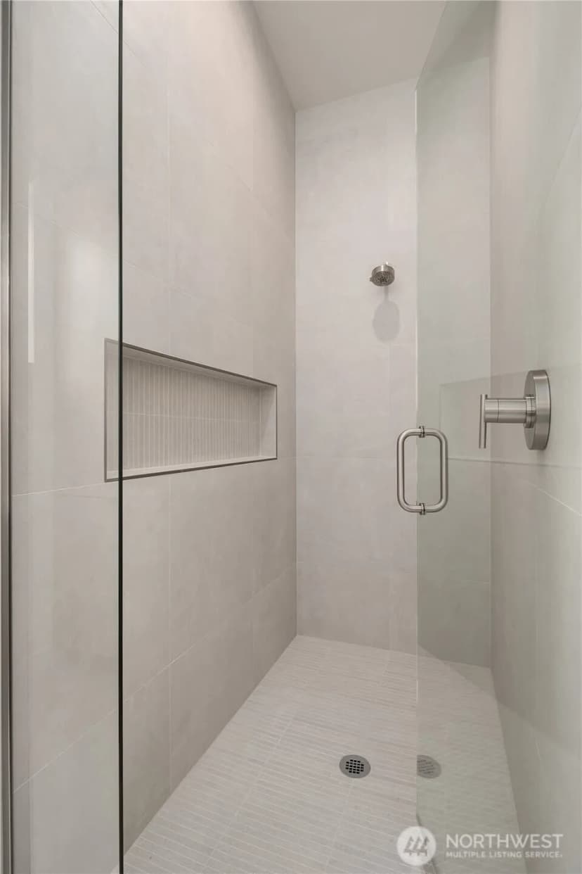 Property photo for 112 29th Avenue E, Seattle photo 12