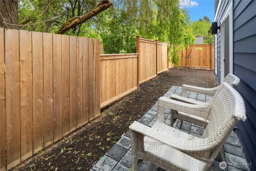 Property photo for 112 29th Avenue E, Seattle photo 18
