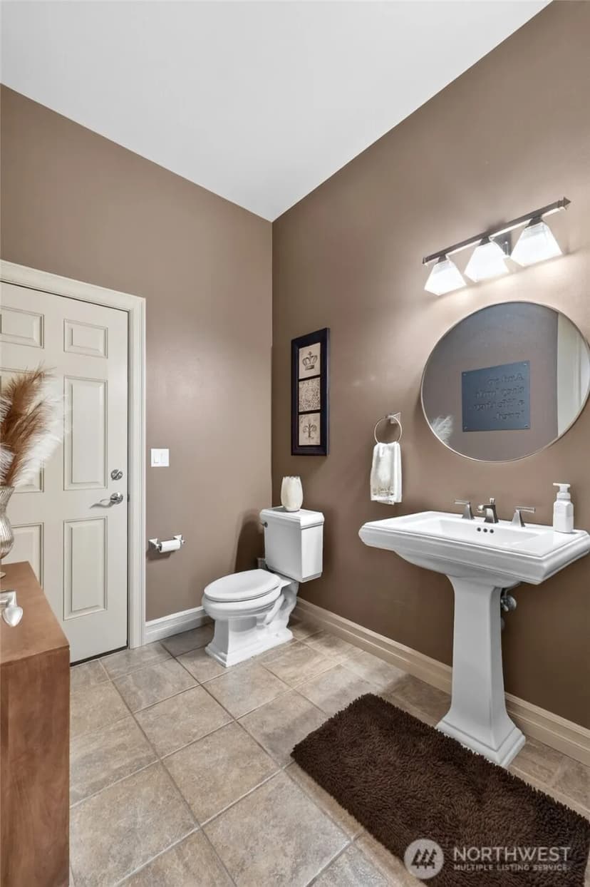Property photo for 20208 Island Parkway East, Lake Tapps photo 22