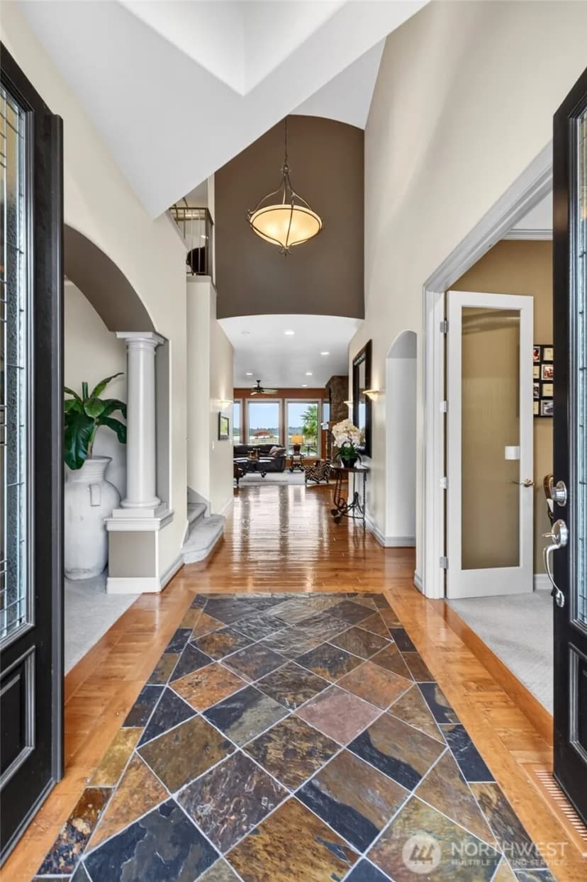 Property photo for 20208 Island Parkway East, Lake Tapps photo 8