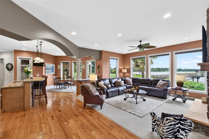 Property photo for 20208 Island Parkway East, Lake Tapps photo 19