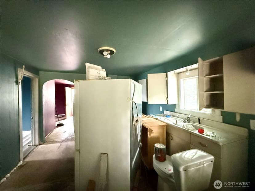 Property photo for 317 W Commercial Street, Dayton photo 8