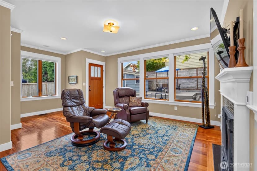 Property photo for 7337 Jones Avenue Nw, Seattle photo 11