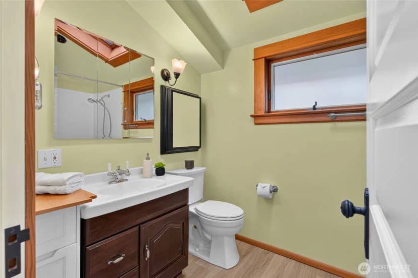 Property photo for 7337 Jones Avenue Nw, Seattle photo 19