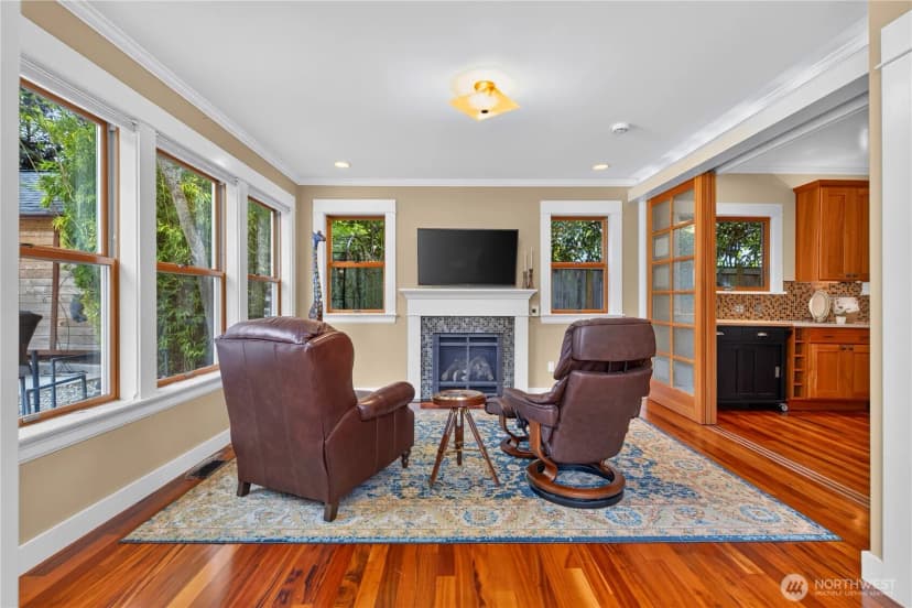 Property photo for 7337 Jones Avenue Nw, Seattle photo 12