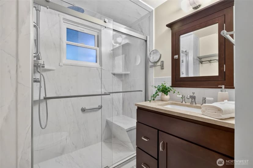 Property photo for 7337 Jones Avenue Nw, Seattle photo 14
