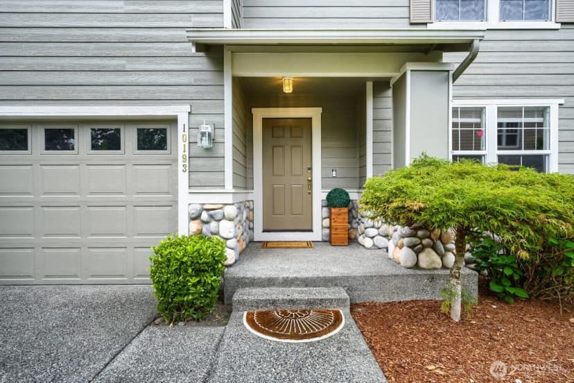 Property photo for 10193 224th Avenue Ne, Redmond photo 2
