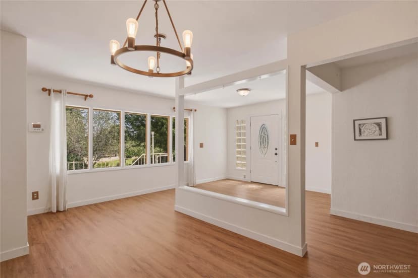 Property photo for 1310 Red Apple Road, Wenatchee photo 6