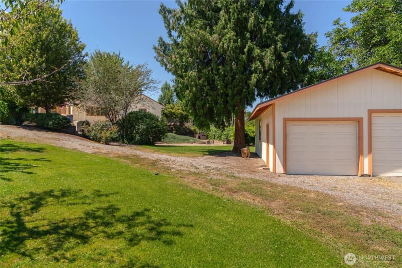 Property photo for 1310 Red Apple Road, Wenatchee photo 37