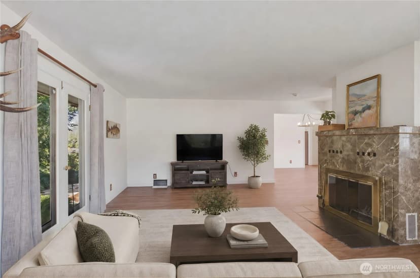 Property photo for 1310 Red Apple Road, Wenatchee photo 9