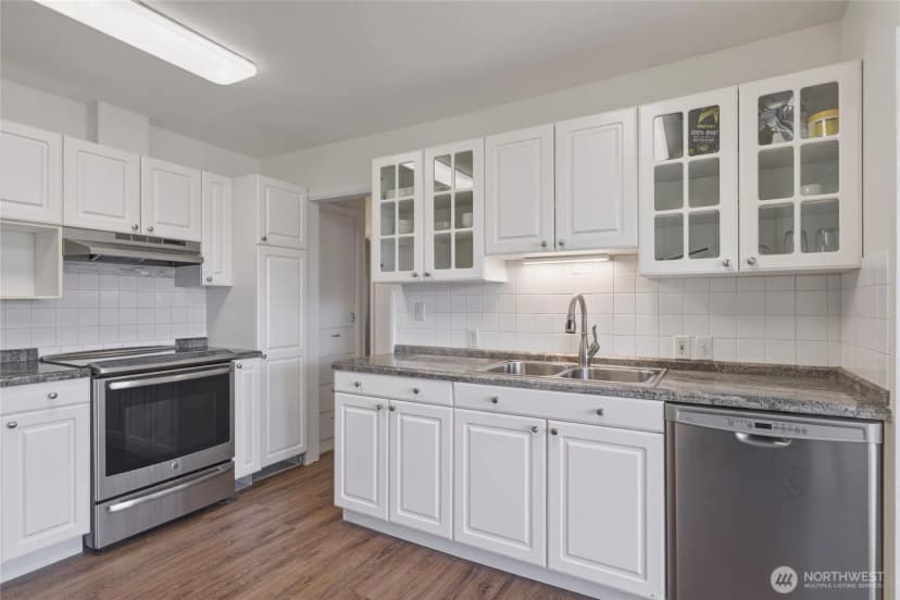 Property photo for 1310 Red Apple Road, Wenatchee photo 15