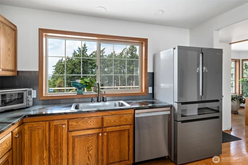 Property photo for 1646 Wind Dancer Place, Coupeville photo 12