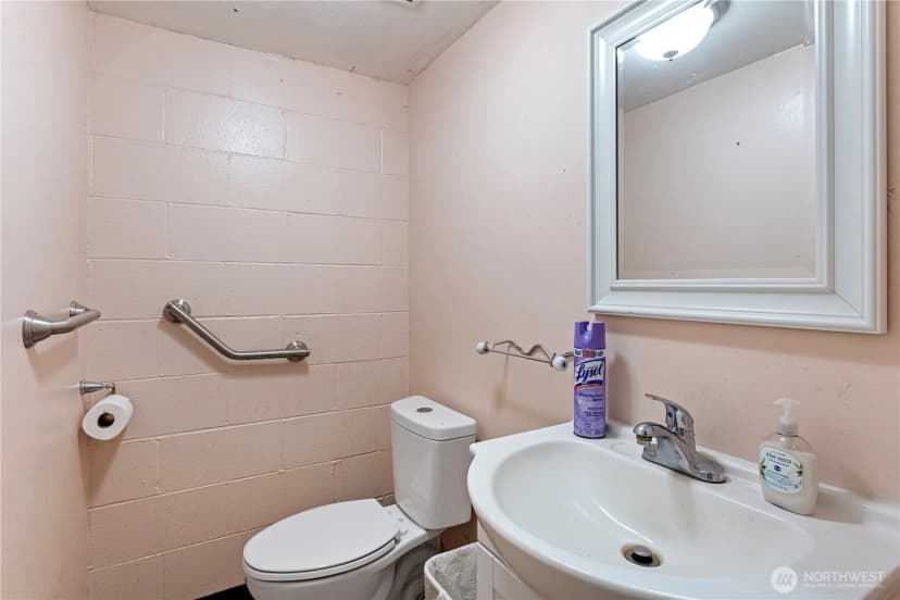 Property photo for 325 E Main Street, Auburn photo 11