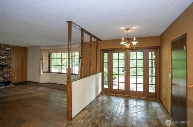Property photo for 16035 266th Avenue Se, Issaquah photo 4
