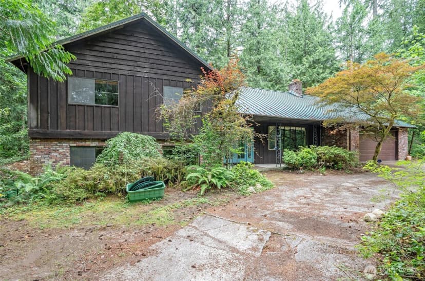 Property photo for 16035 266th Avenue Se, Issaquah photo 2