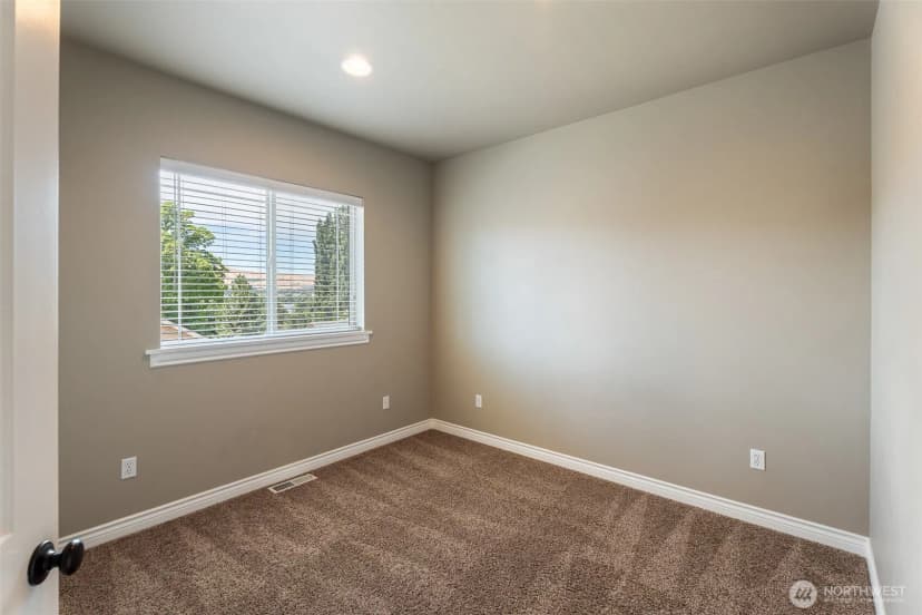 Property photo for 1541 N Anne Avenue, East Wenatchee photo 26
