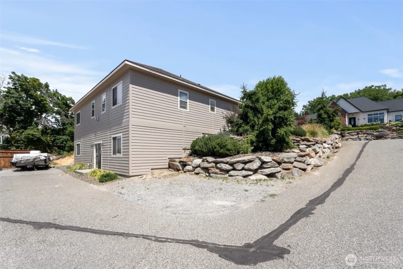 Property photo for 1541 N Anne Avenue, East Wenatchee photo 5