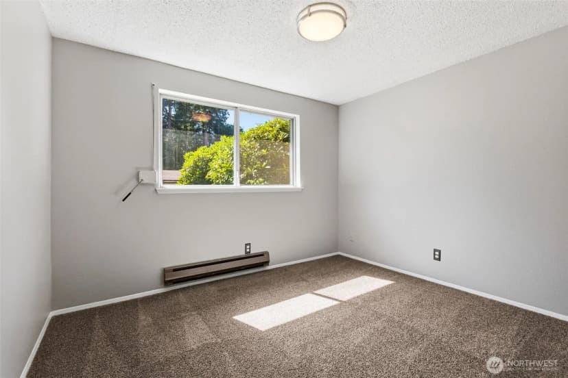 Property photo for 802 Oakcrest Drive Se, Lacey photo 16