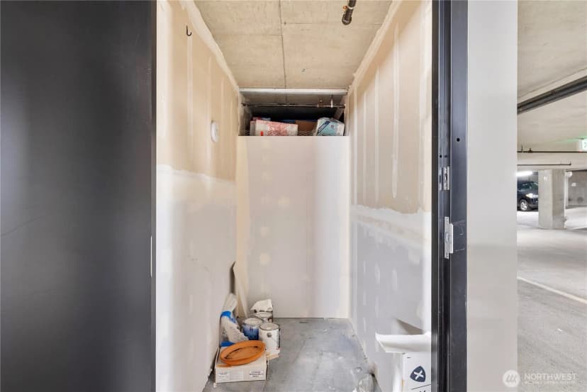 Property photo for 2716 Elliott Avenue #310, Seattle photo 22
