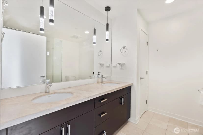 Property photo for 2716 Elliott Avenue #310, Seattle photo 15