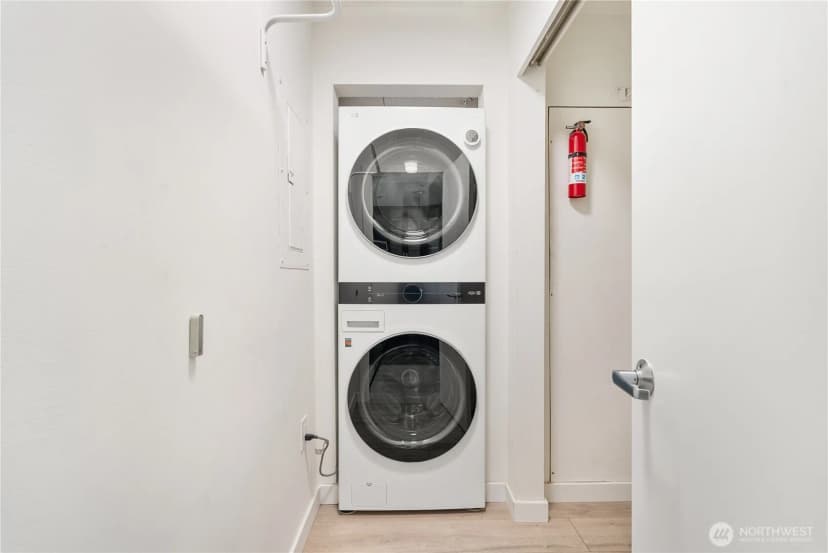 Property photo for 2716 Elliott Avenue #310, Seattle photo 18