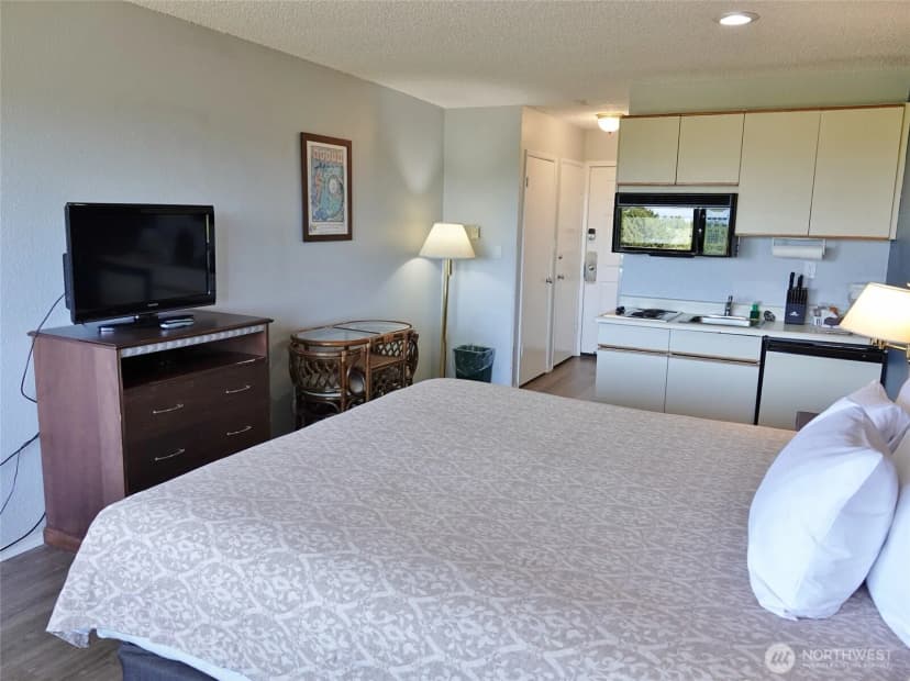 Property photo for 615 Ocean Shores Boulevard Nw #318, Ocean Shores photo 14