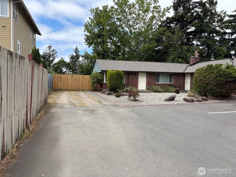 Property photo for 158 S 152nd Street, Burien photo 13