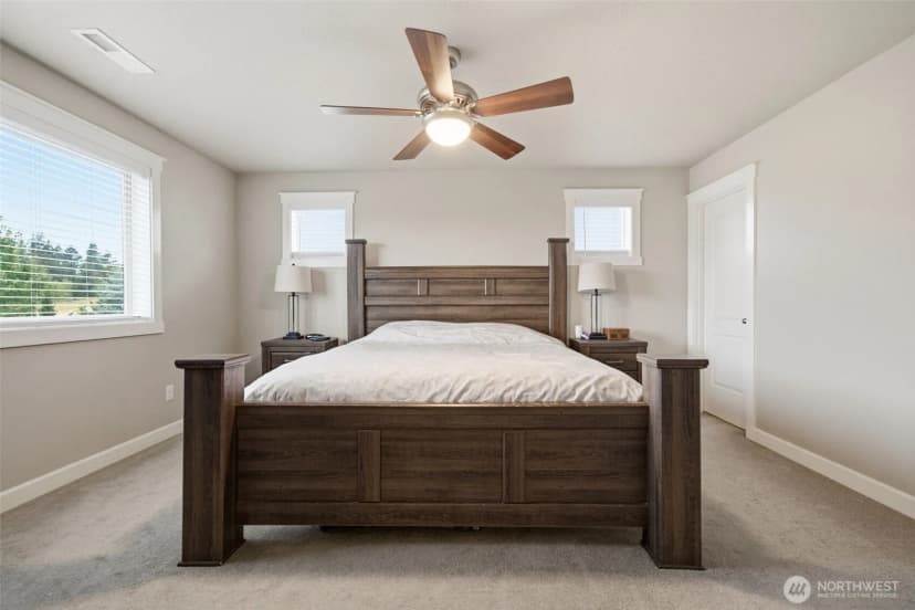 Property photo for 618 E Tanoak Avenue, La Center photo 21
