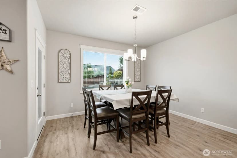 Property photo for 618 E Tanoak Avenue, La Center photo 15