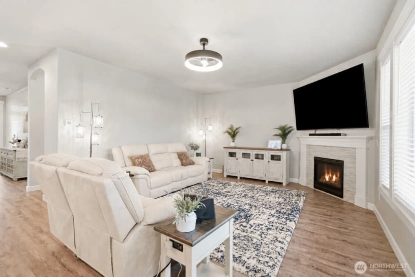Property photo for 618 E Tanoak Avenue, La Center photo 6