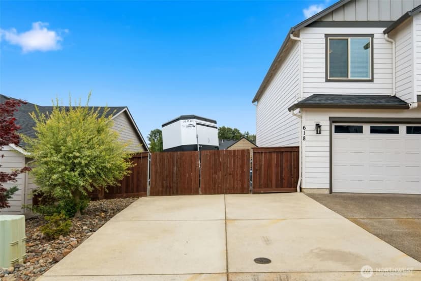 Property photo for 618 E Tanoak Avenue, La Center photo 38