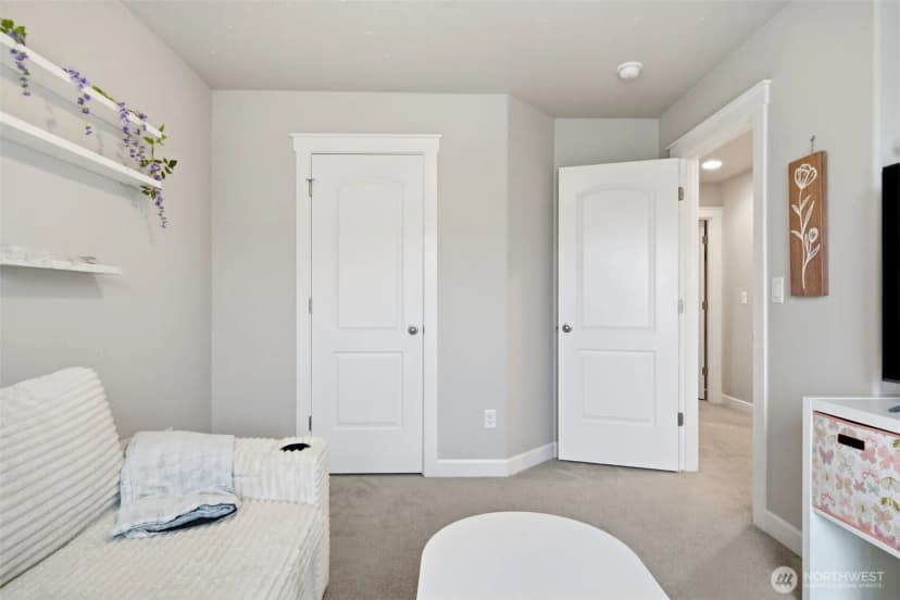 Property photo for 618 E Tanoak Avenue, La Center photo 28