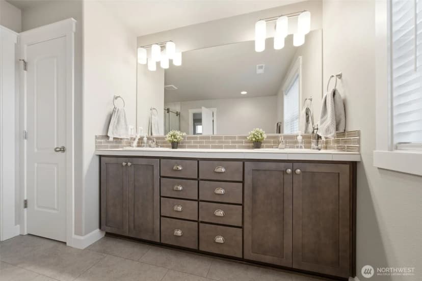 Property photo for 618 E Tanoak Avenue, La Center photo 23