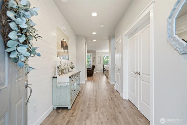 Property photo for 618 E Tanoak Avenue, La Center photo 5