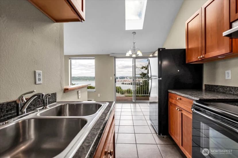 Property photo for 226 Broadway #20, Tacoma photo 10
