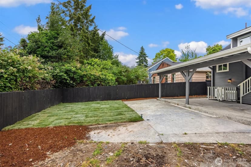 Property photo for 5040 35th Avenue Sw, Seattle photo 22