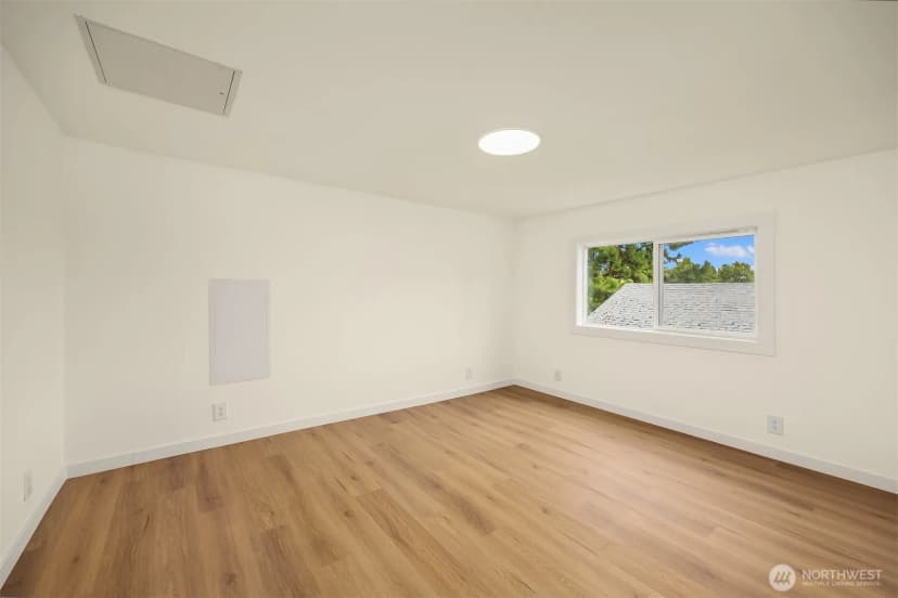 Property photo for 5040 35th Avenue Sw, Seattle photo 24