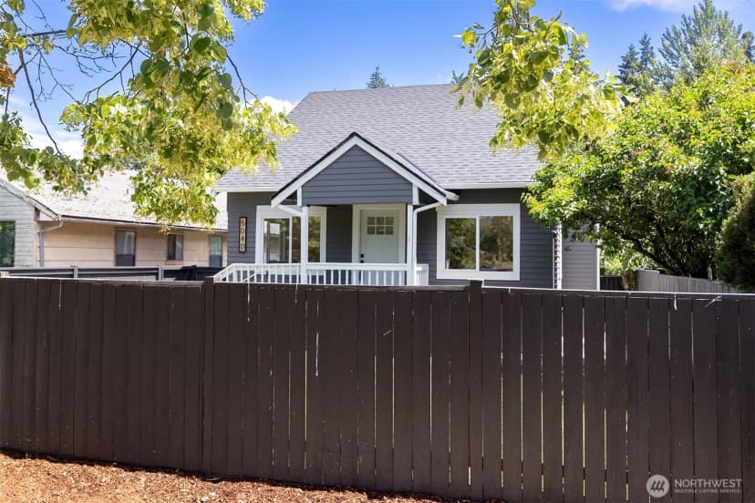 Property photo for 5040 35th Avenue Sw, Seattle photo 30