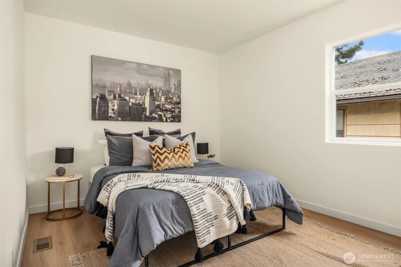 Property photo for 5040 35th Avenue Sw, Seattle photo 14